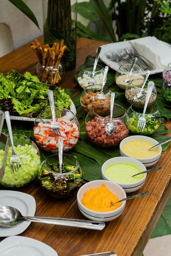 Découvrez l'agencement parfait pour un bar à salade attractif